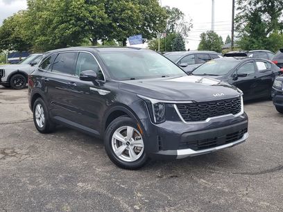 Used 2025 Kia Sorento LX