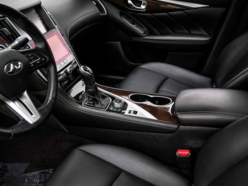Used 2018 INFINITI Q50 Luxe w/ Essential Package (3.0T Luxe) image 24