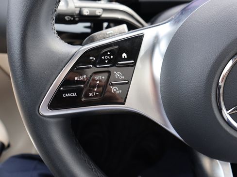 Certified 2025 Mercedes-Benz GLA 250 image 35