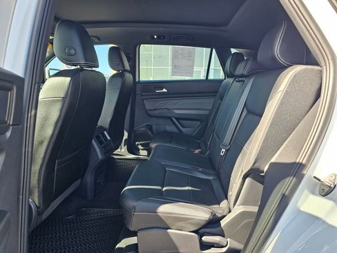 Certified 2023 Volkswagen Atlas Cross Sport SEL image 12
