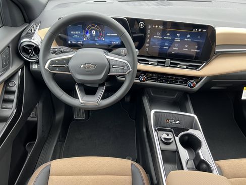 New 2026 Chevrolet Equinox ACTIV w/ Convenience Package III image 33