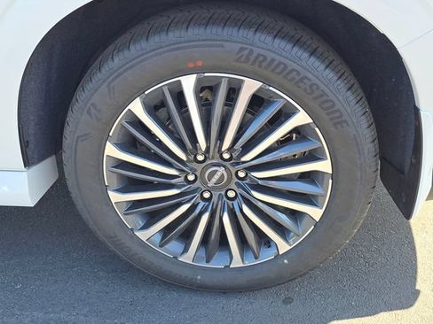 Certified 2026 Nissan Armada Platinum Reserve AWD/4WD image 11