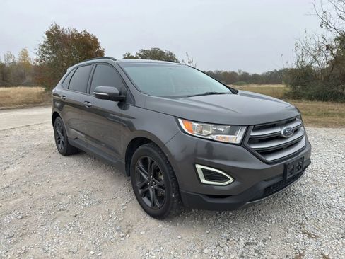 Used 2018 Ford Edge SEL w/ Equipment Group 201A image 7