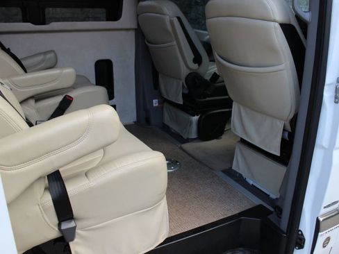 Used 2013 Mercedes-Benz Sprinter 3500 image 27