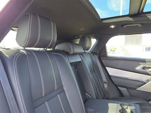 Used 2021 Land Rover Range Rover Velar R-Dynamic S image 14