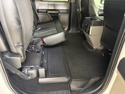 Used 2022 Ford F250 XLT w/ XLT Premium Package AWD/4WD image 34
