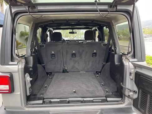 Used 2020 Jeep Wrangler Unlimited Sport S image 9