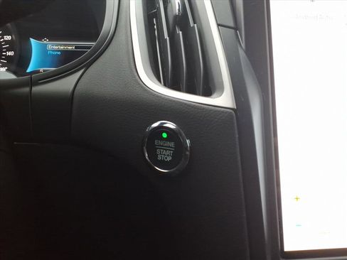 Certified 2022 Ford Edge SEL image 23