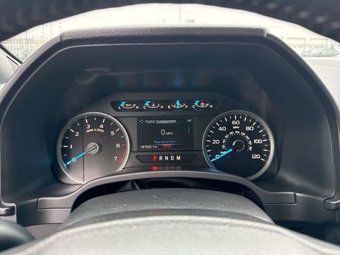 Used 2017 Ford F150 XLT w/ Equipment Group 302A Luxury image 13