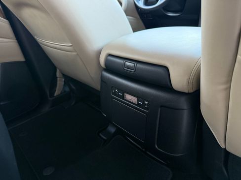 Used 2024 Nissan Armada SL w/ Captain's Chairs Package image 32