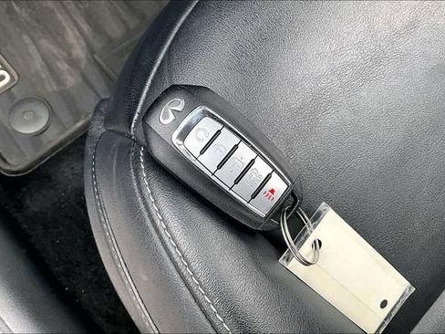 Used 2021 INFINITI QX50 Luxe w/ Appearance Package image 11