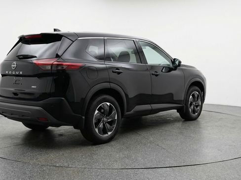 Used 2025 Nissan Rogue SV FWD image 9