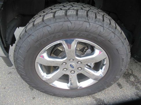 Used 2023 Ford F150 Lariat w/ Trailer Tow Package AWD/4WD image 10