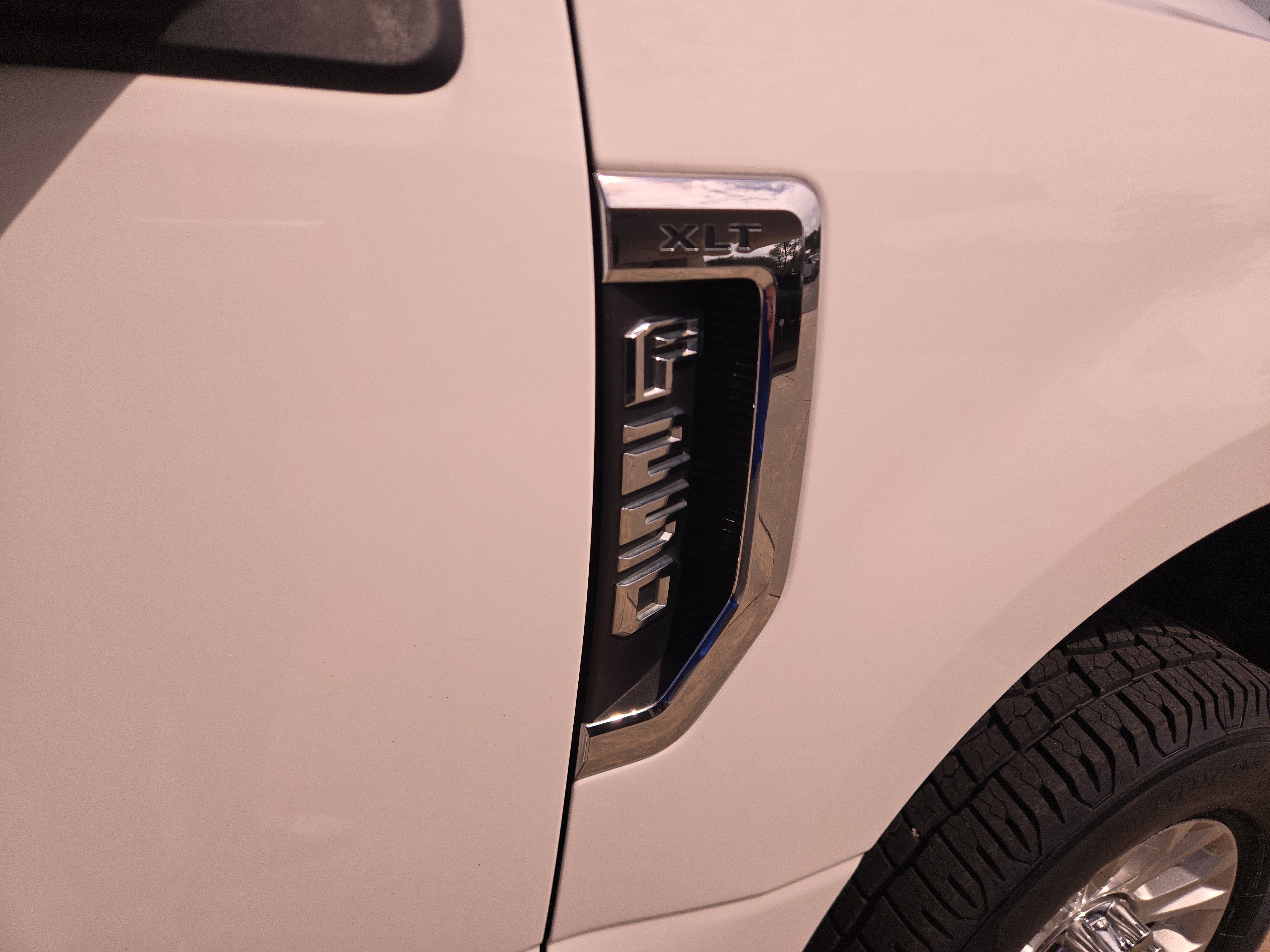 Used 2021 Ford F250 XLT w/ FX4 Off-Road Package AWD/4WD image 24