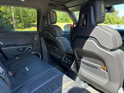 Used 2022 Rivian R1T Launch Edition image 19