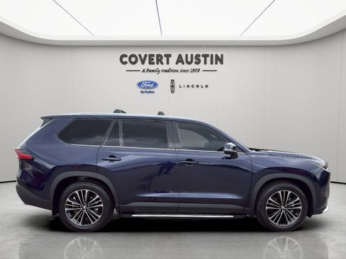 Used 2025 Toyota Grand Highlander AWD Hybrid image 6