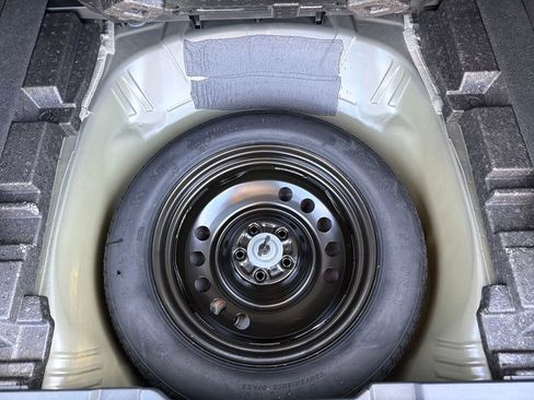 Certified 2024 Subaru Outback Limited image 33