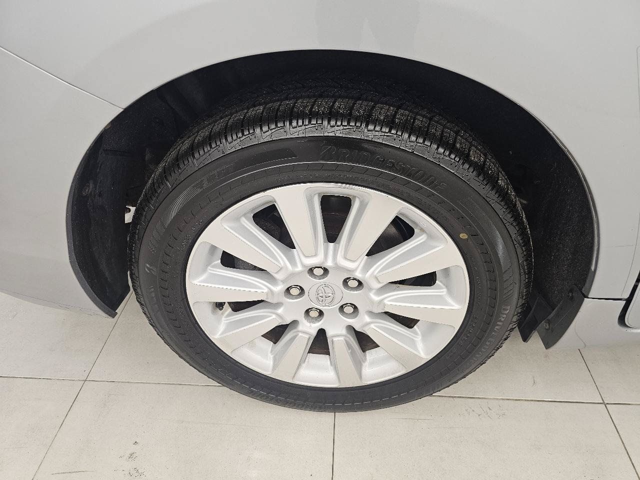 Used 2014 Toyota Sienna XLE AWD/4WD image 31