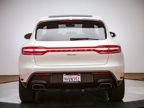Certified 2023 Porsche Macan AWD/4WD image 6