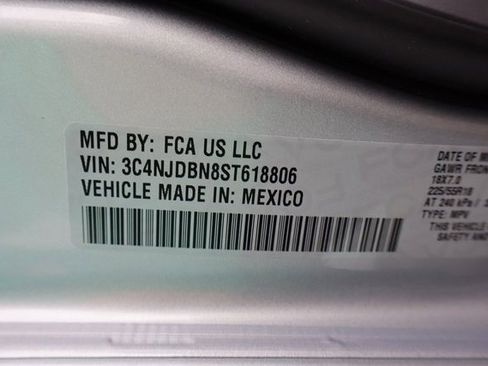 New 2025 Jeep Compass Latitude w/ Sun & Sound Group image 46