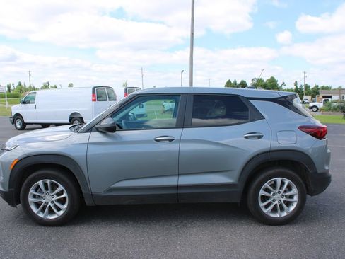 Used 2024 Chevrolet TrailBlazer LS w/ LS Convenience Package FWD image 6