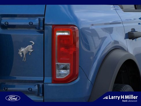 New 2025 Ford Bronco 4-Door image 23