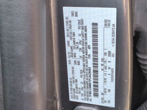 Used 2023 Ford Escape ST-Line image 35