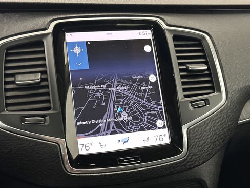 Used 2020 Volvo XC90 T6 Momentum w/ Protection Package Premier image 28