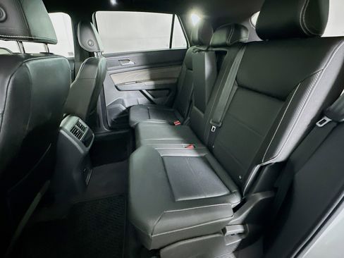 Used 2023 Volkswagen Atlas Cross Sport SE image 26