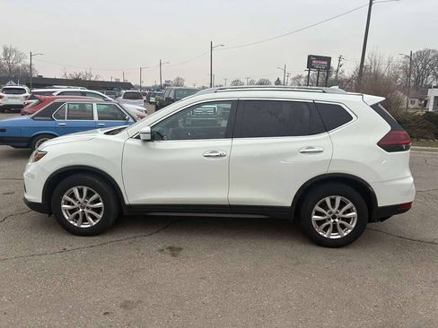 Used 2020 Nissan Rogue SV FWD image 5