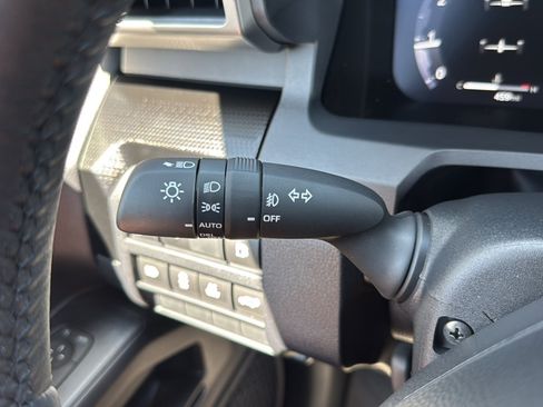 Used 2026 Toyota 4Runner Limited AWD/4WD image 36