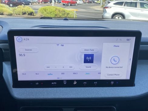 Used 2025 Ford Maverick XLT w/ Equipment Group 302A AWD/4WD image 16