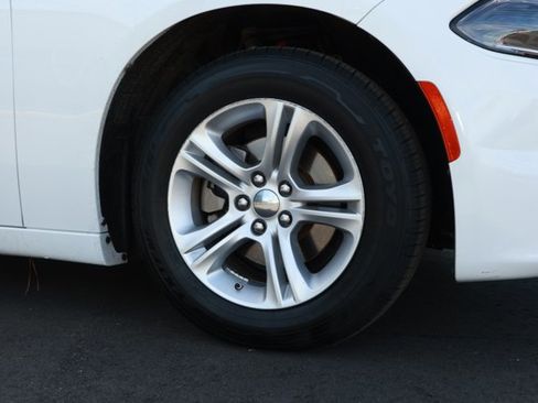 Used 2023 Dodge Charger SXT image 5