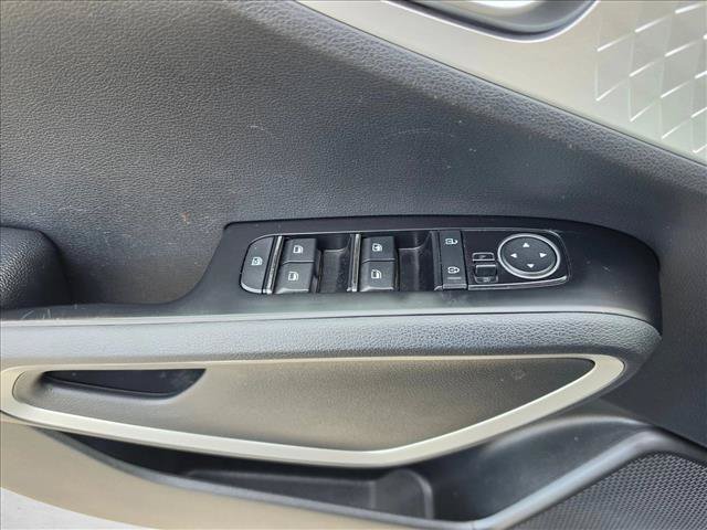 Used 2020 Kia Soul LX FWD image 24