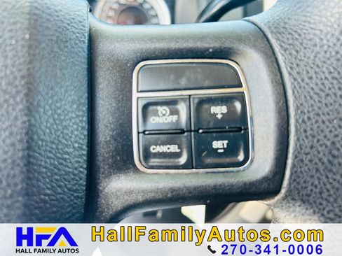 Used 2013 RAM 1500 Classic SLT w/ Premium Display Pkg RWD image 23
