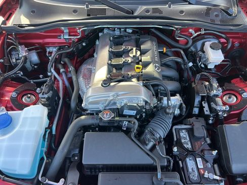 Used 2024 MAZDA MX-5 Miata Grand Touring w/ Appearance Package image 11