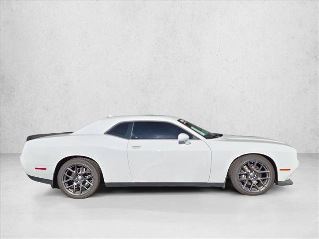 Used 2017 Dodge Challenger R/T Scat Pack RWD image 4