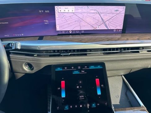 Certified 2026 Cadillac Escalade ESV Platinum Luxury w/ LPO, Floor Liner Package AWD/4WD image 18