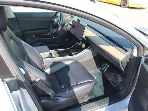 Used 2018 Tesla Model 3 Long Range AWD/4WD image 10