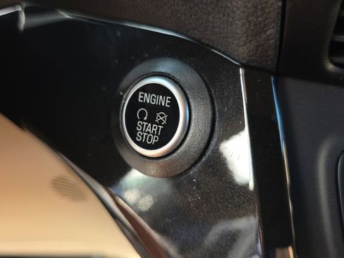 Used 2019 Ford Escape Titanium FWD image 28