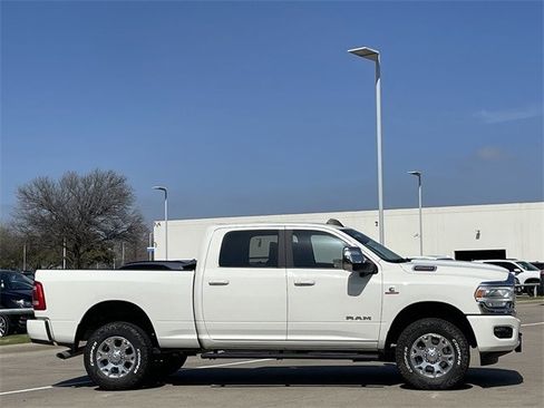 Used 2024 RAM 2500 Laramie w/ Towing Technology Group image 3
