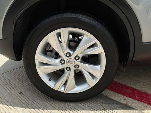 Used 2025 Buick Encore GX Preferred FWD image 9