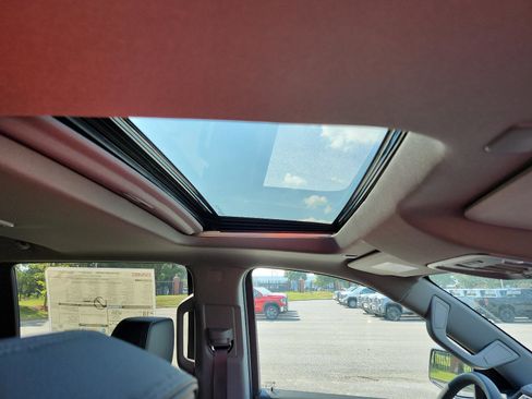 New 2026 GMC Sierra 1500 Denali w/ Denali Reserve Package image 8