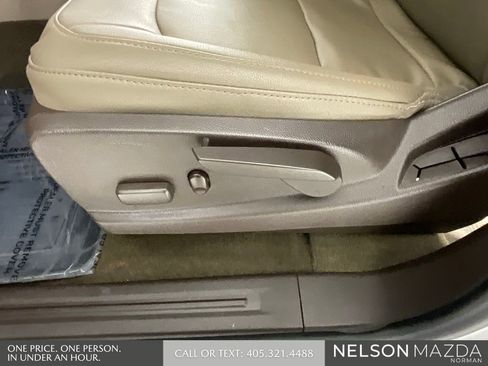 Used 2015 GMC Canyon SLT image 26