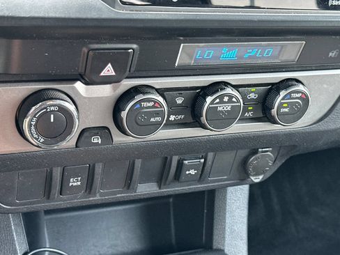 Used 2023 Toyota Tacoma SR AWD/4WD image 20