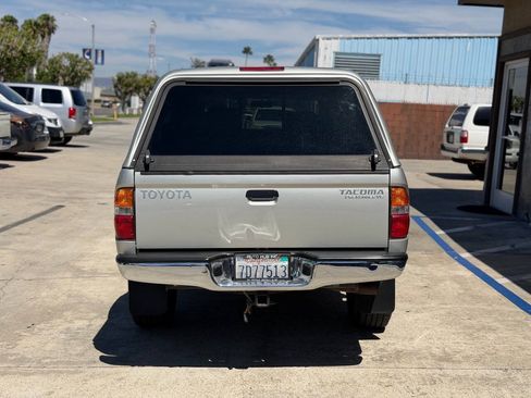 Used 2003 Toyota Tacoma PreRunner w/ Convenience Pkg RWD image 9