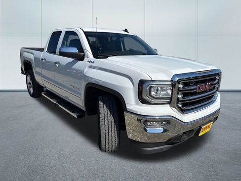 Used 2017 GMC Sierra 1500 SLT w/ SLT Premium Package AWD/4WD image 5