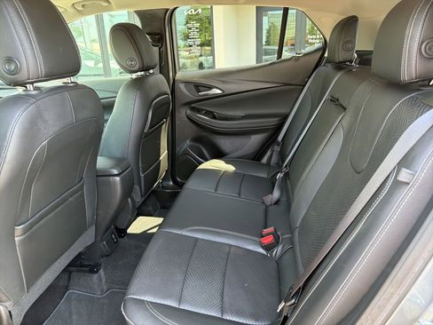 Used 2022 Buick Encore GX Essence w/ Experience Buick Package AWD/4WD image 19
