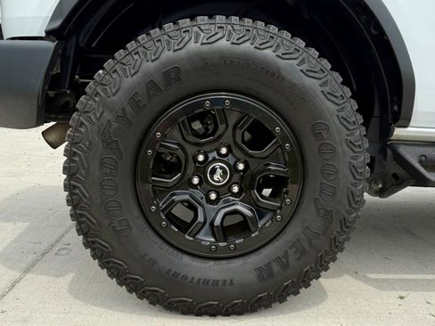 Used 2023 Ford Bronco Wildtrak AWD/4WD image 46