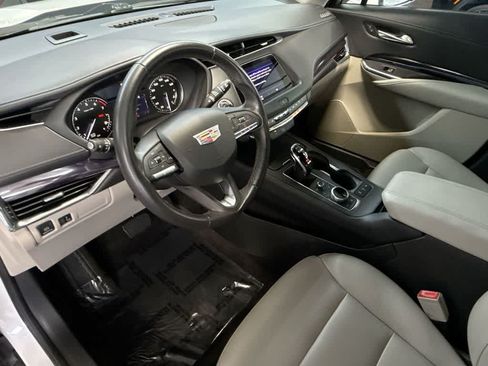Used 2023 Cadillac XT4 Luxury FWD image 13